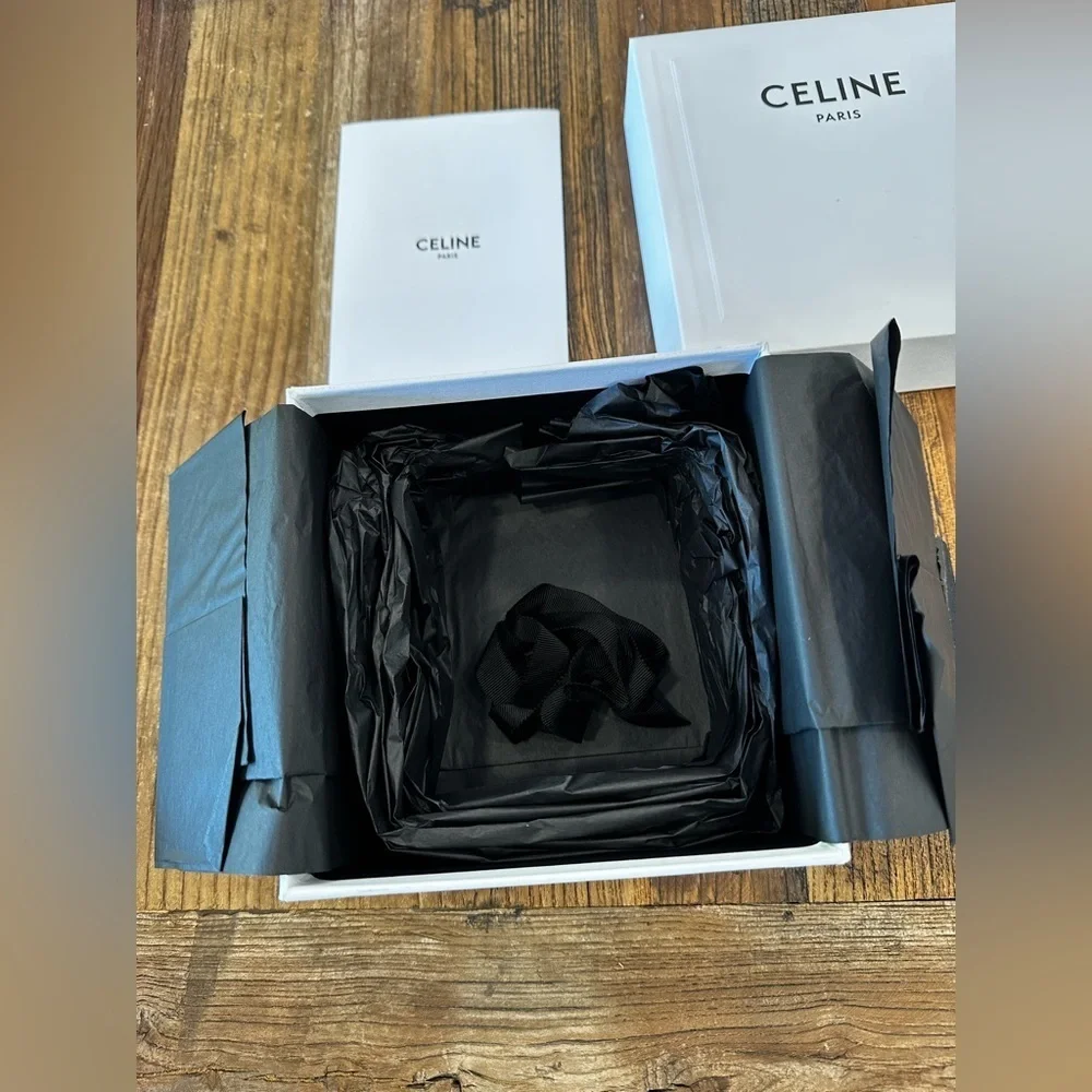 Celine Black and white box with ribbon 🎀